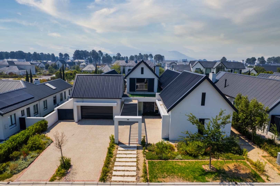 4 Bedroom Property for Sale in Val De Vie Estate Western Cape